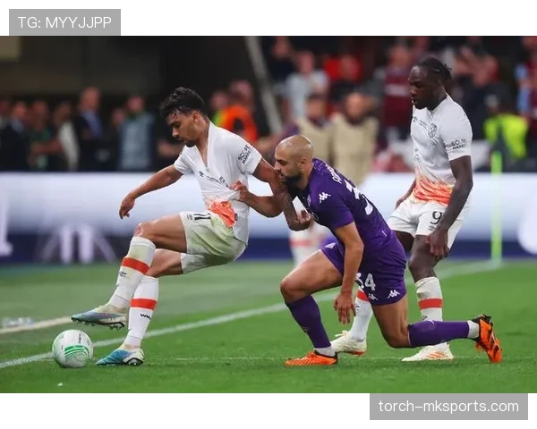 西汉姆联赛季表现分析:状态回暖,争取欧战资格前景乐观 西汉姆联赛季表现分析:状态回暖,争取欧战资格前景乐观