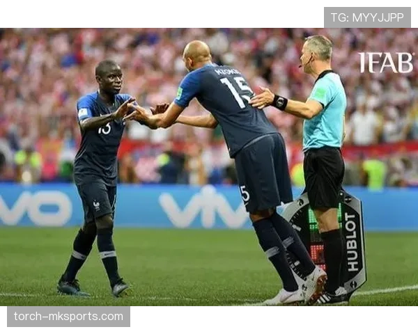 脑震荡换人规则：为何它不算在常规换人名额内？