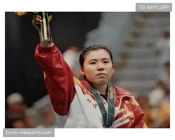 邓亚萍的生活和球场判若两人，平时根本不像传说中那个“乒坛女神”啊？